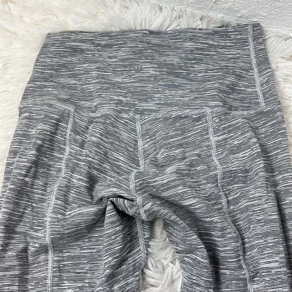 Lululemon Wunder Under Crop II (Special Edition) *Scallop 23" Wee Are From Space - Picture 7 of 7